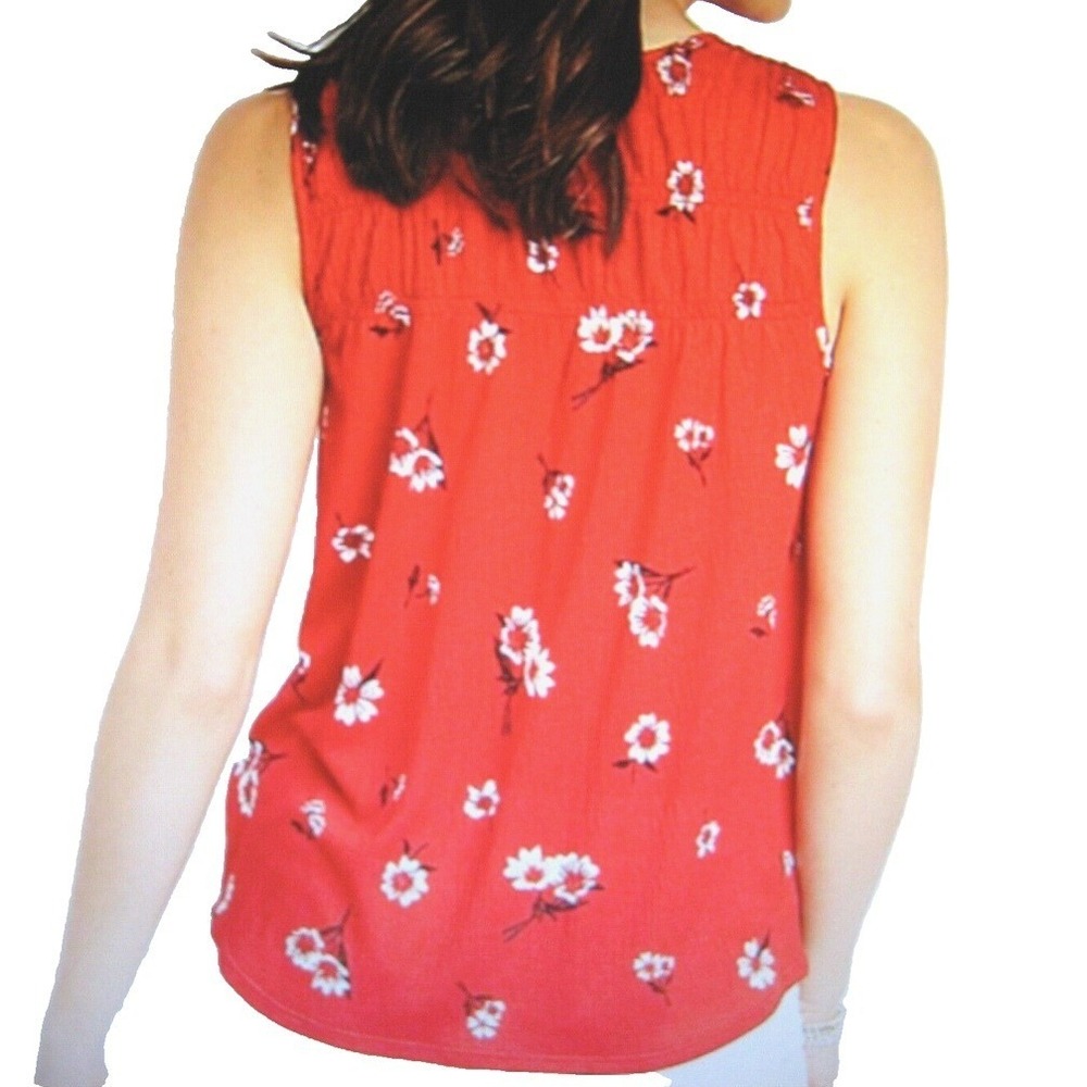 Maurices XXL Red Bold Floral Sleeveless Lightweight Strappy Chest Blouse Top - Picture 9 of 9